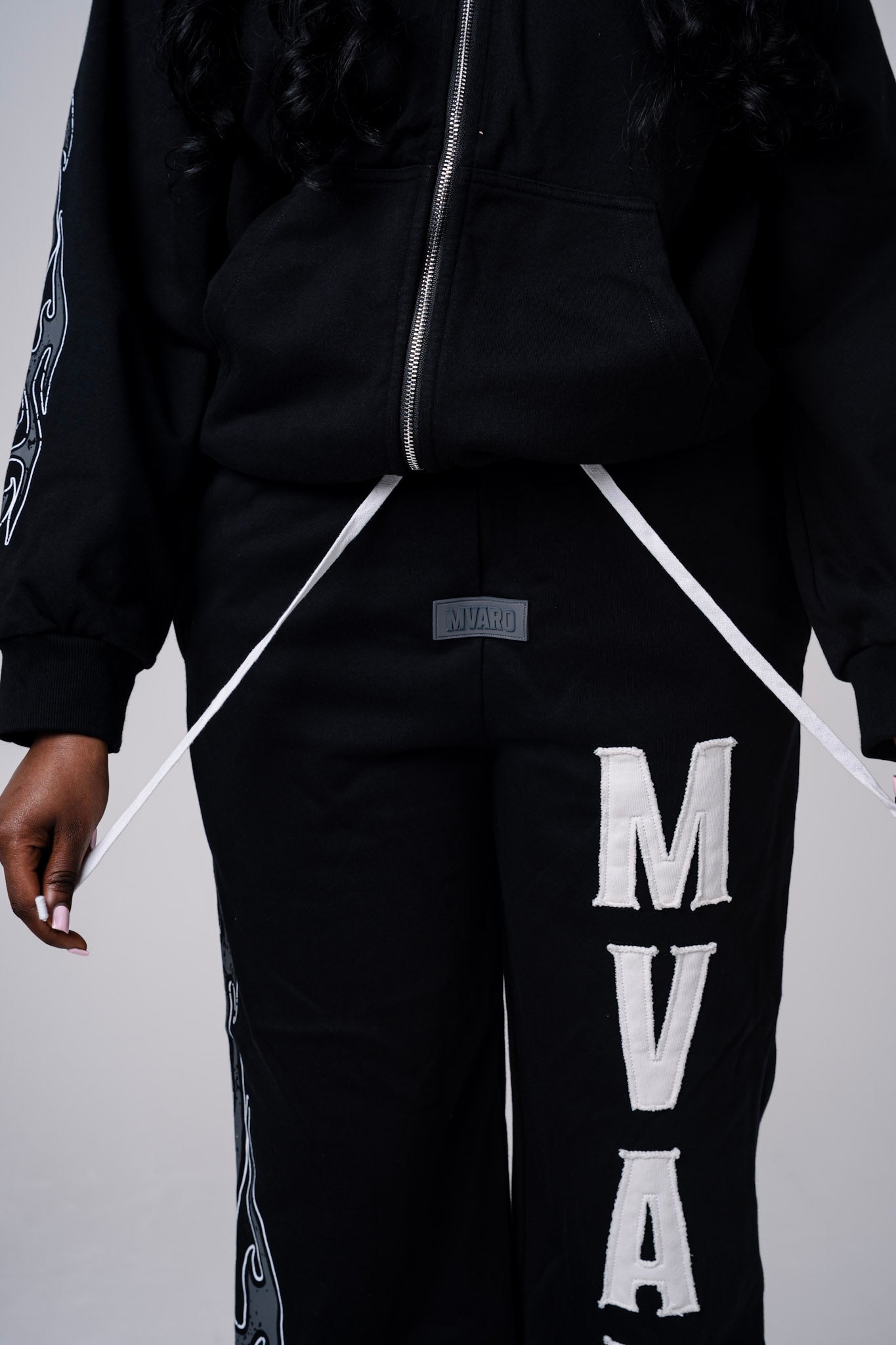 MVARO SIGNATURE BOTTOM